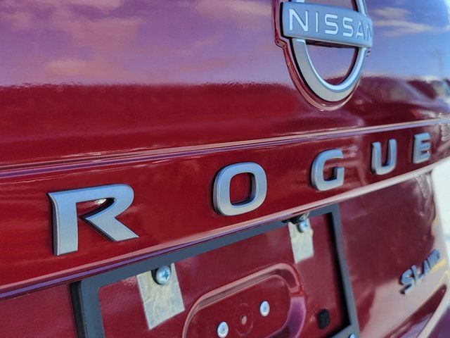 New 2025 Nissan Rogue SL image 9