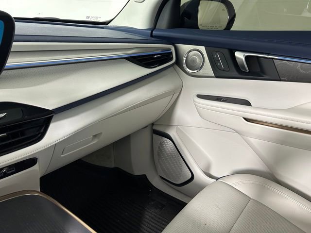 Used 2025 Buick Enclave Avenir w/ Super Cruise Package image 33