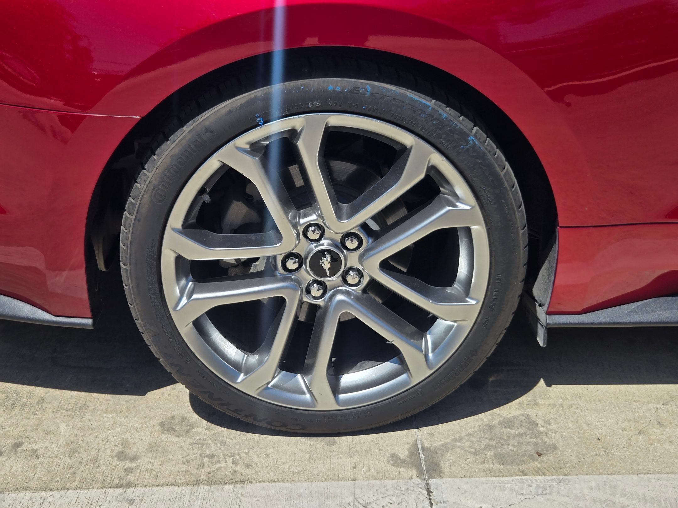 Used 2018 Ford Mustang Premium RWD image 10