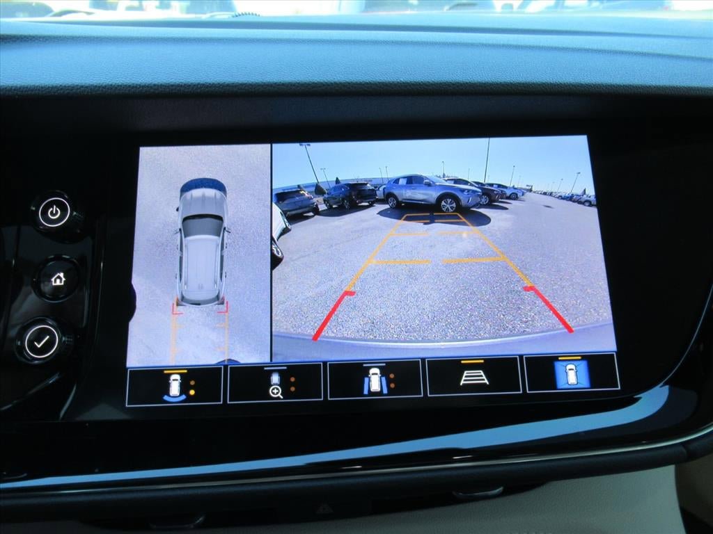 Used 2022 Buick Envision Avenir w/ Technology Package II FWD image 32