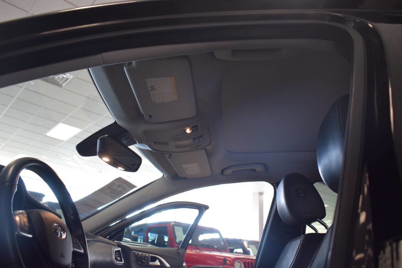 Used 2018 INFINITI QX30 Premium w/ Navigation Package image 55