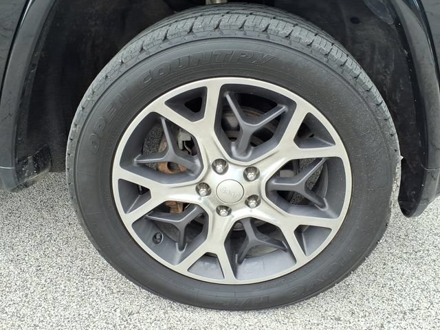 Used 2019 Jeep Grand Cherokee Overland AWD/4WD image 27