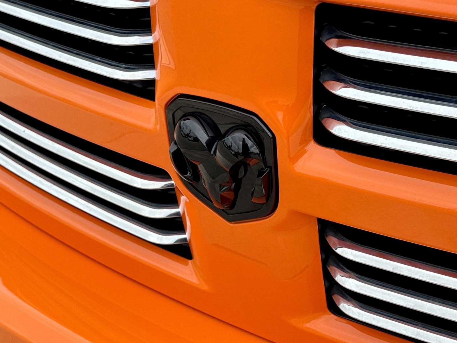 Used 2015 RAM 1500 Sport w/ Ignition Orange Sport Package AWD/4WD image 11