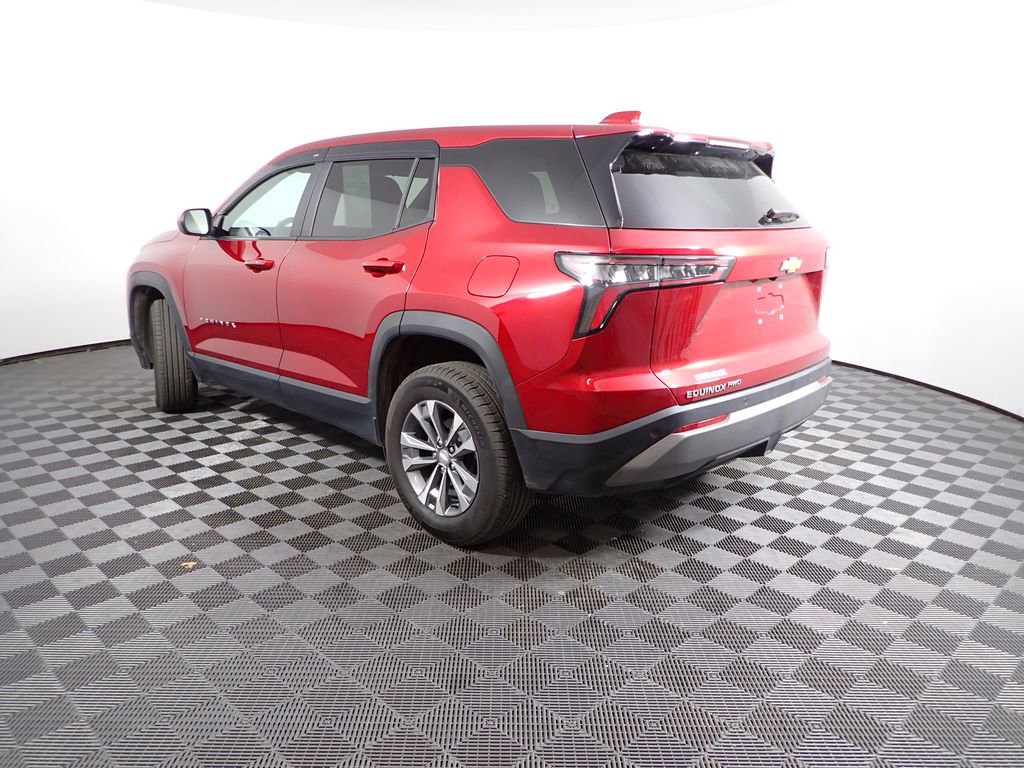 Used 2026 Chevrolet Equinox LT image 12