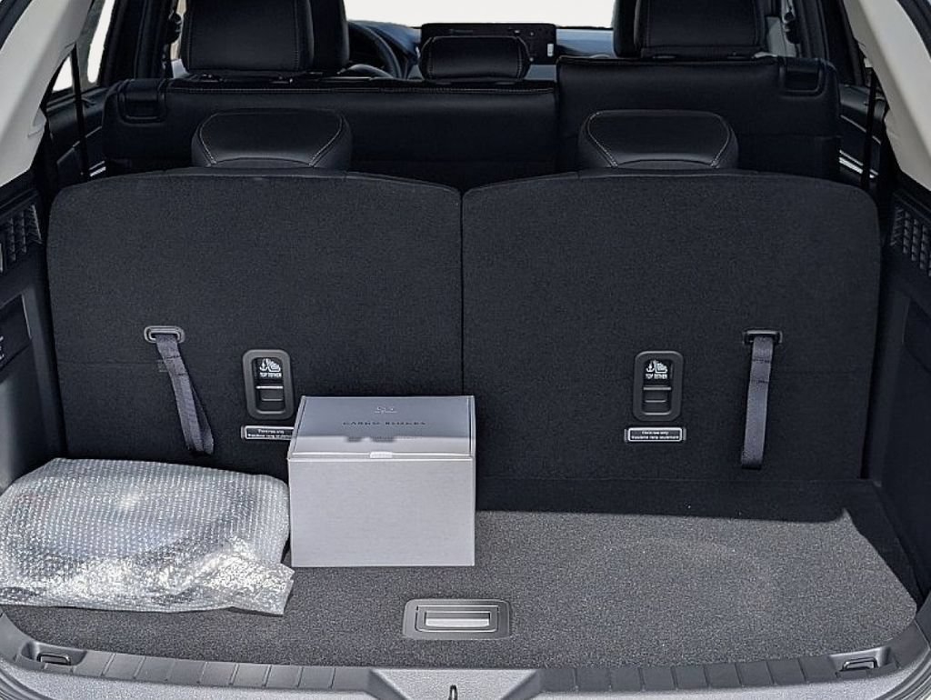 New 2026 MAZDA CX-90 Plug-In Hybrid w/Premium Sport AWD/4WD image 8