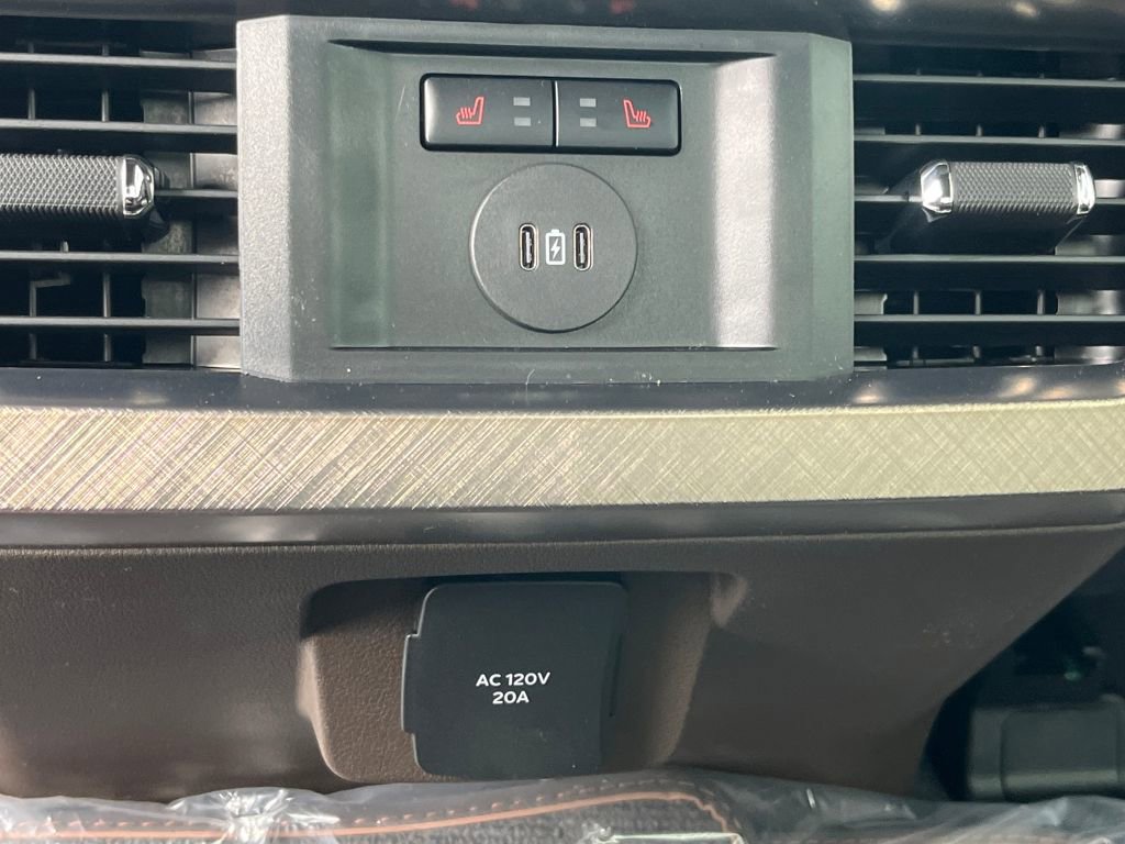 New 2026 Ford F350 King Ranch w/ Chrome Package image 29