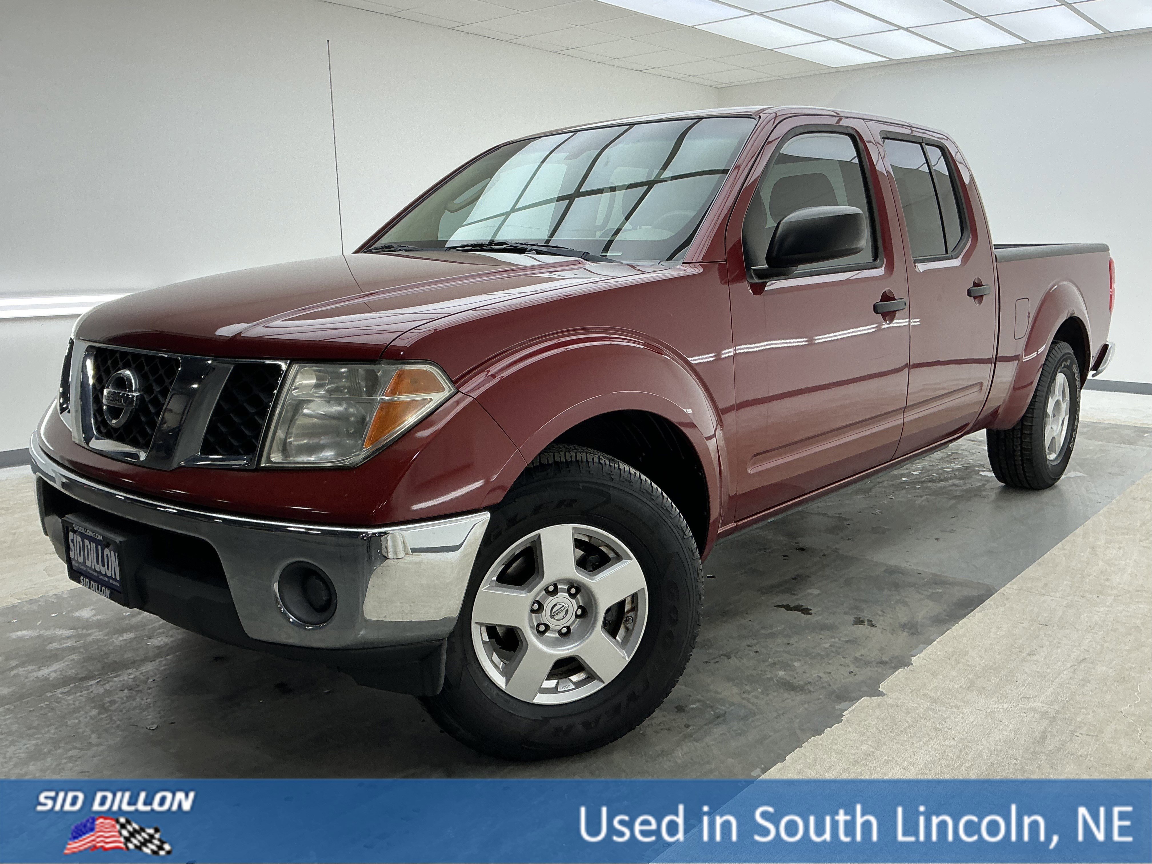 Used 2008 Nissan Frontier SE image 1