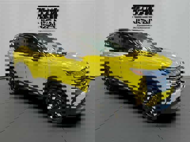 New 2025 Nissan Kicks SR