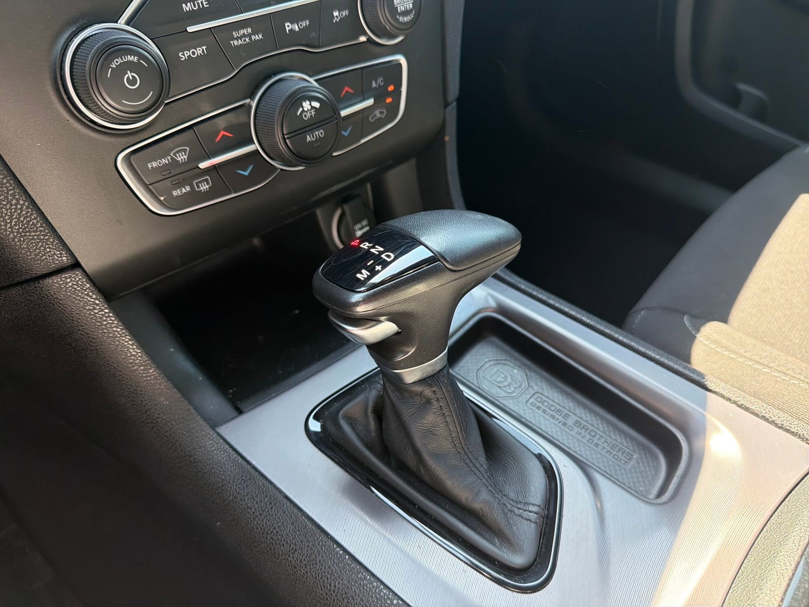 Used 2023 Dodge Charger R/T w/ Blacktop Package RWD image 18