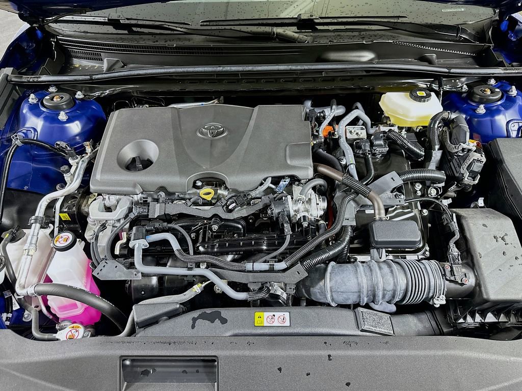 Used 2025 Toyota Camry XLE w/ Premium Package image 9