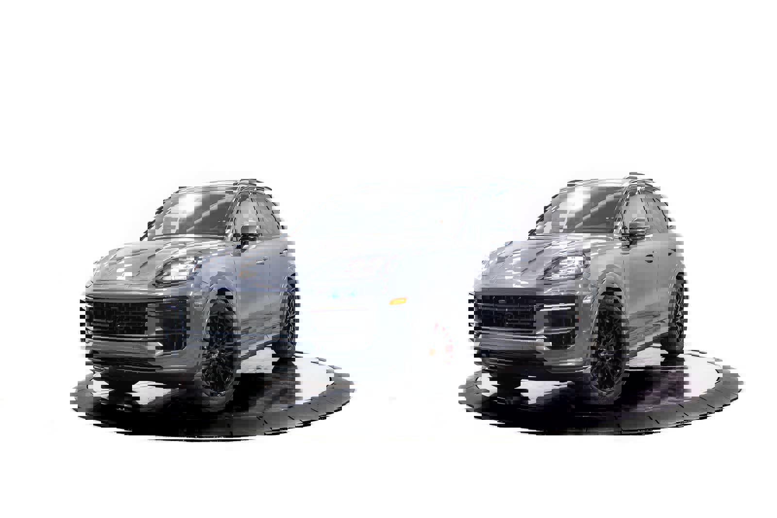 New 2026 Porsche Cayenne GTS image 1