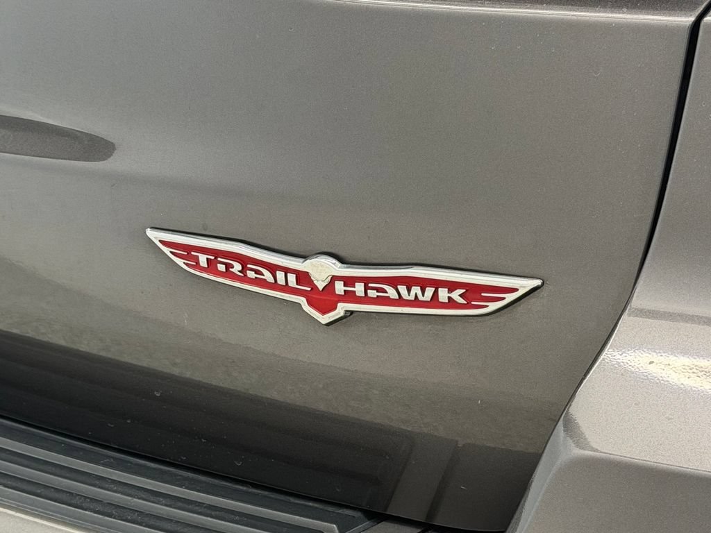 Certified 2017 Jeep Grand Cherokee Trailhawk AWD/4WD image 22