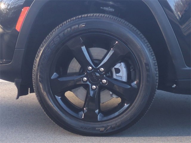 Used 2024 Jeep Grand Cherokee L Laredo image 19