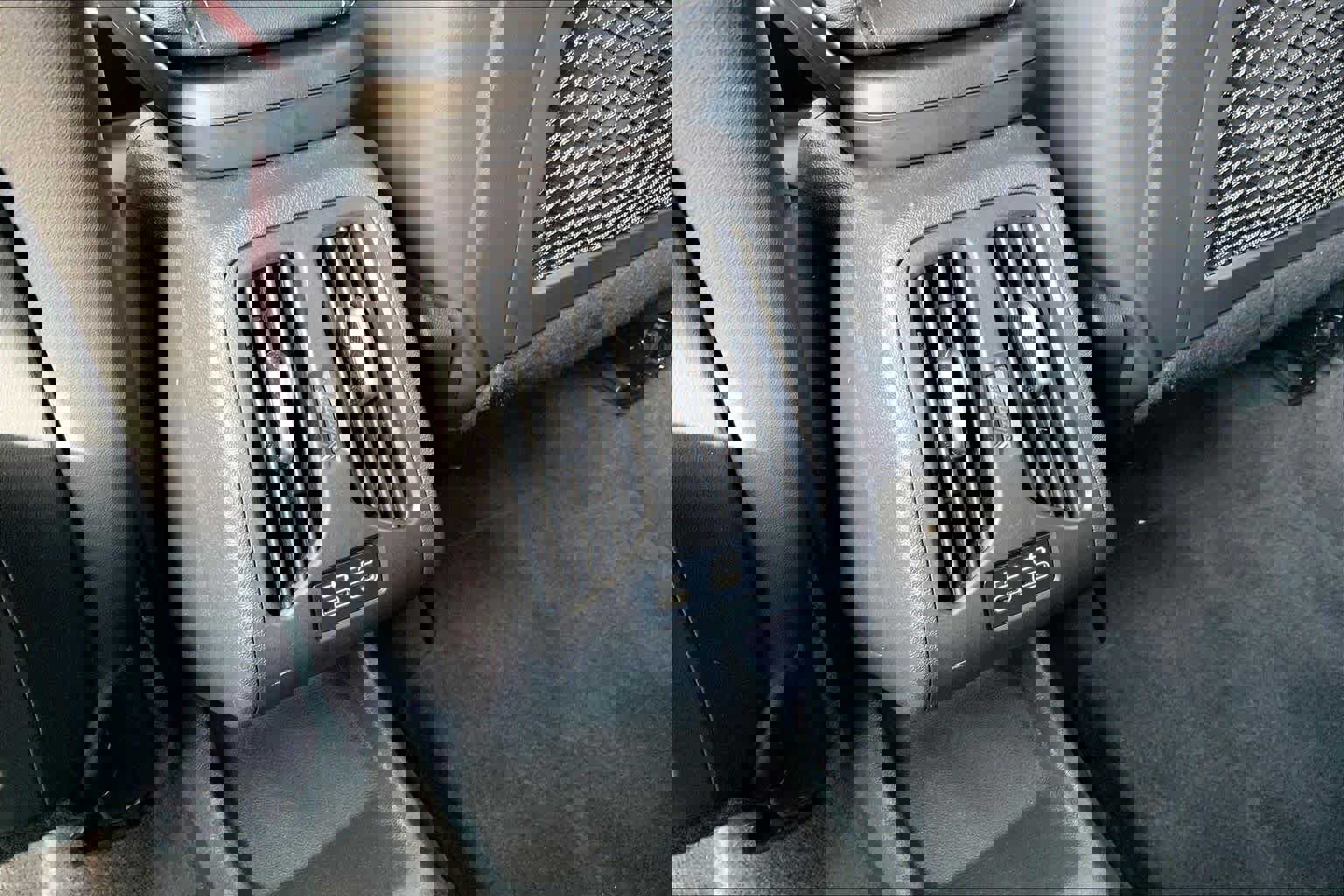 Used 2024 BMW X2 M35i w/ Premium Package image 33