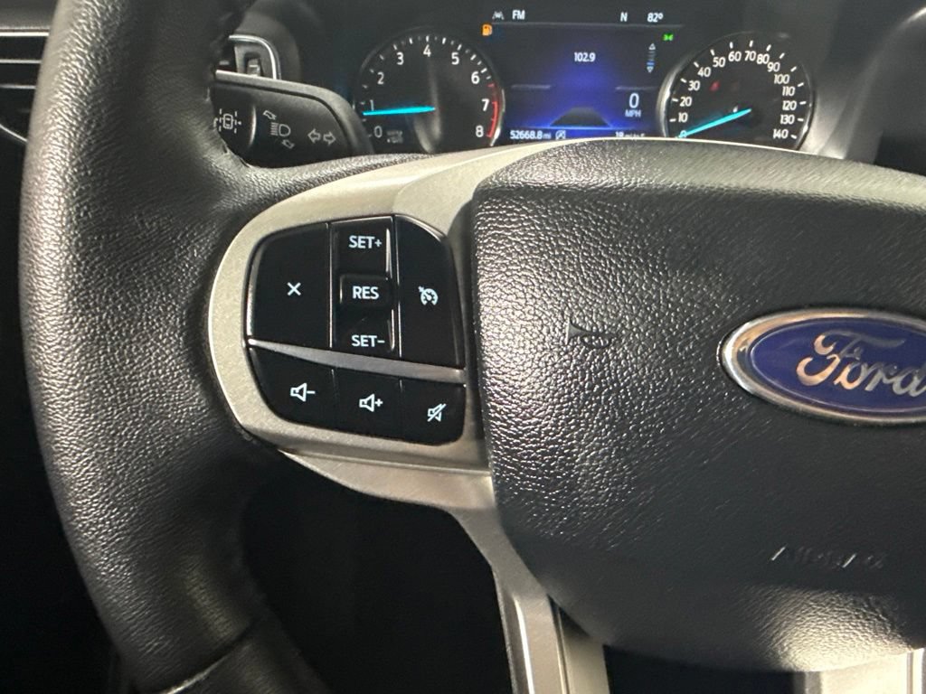 Used 2024 Ford Explorer XLT AWD/4WD image 23