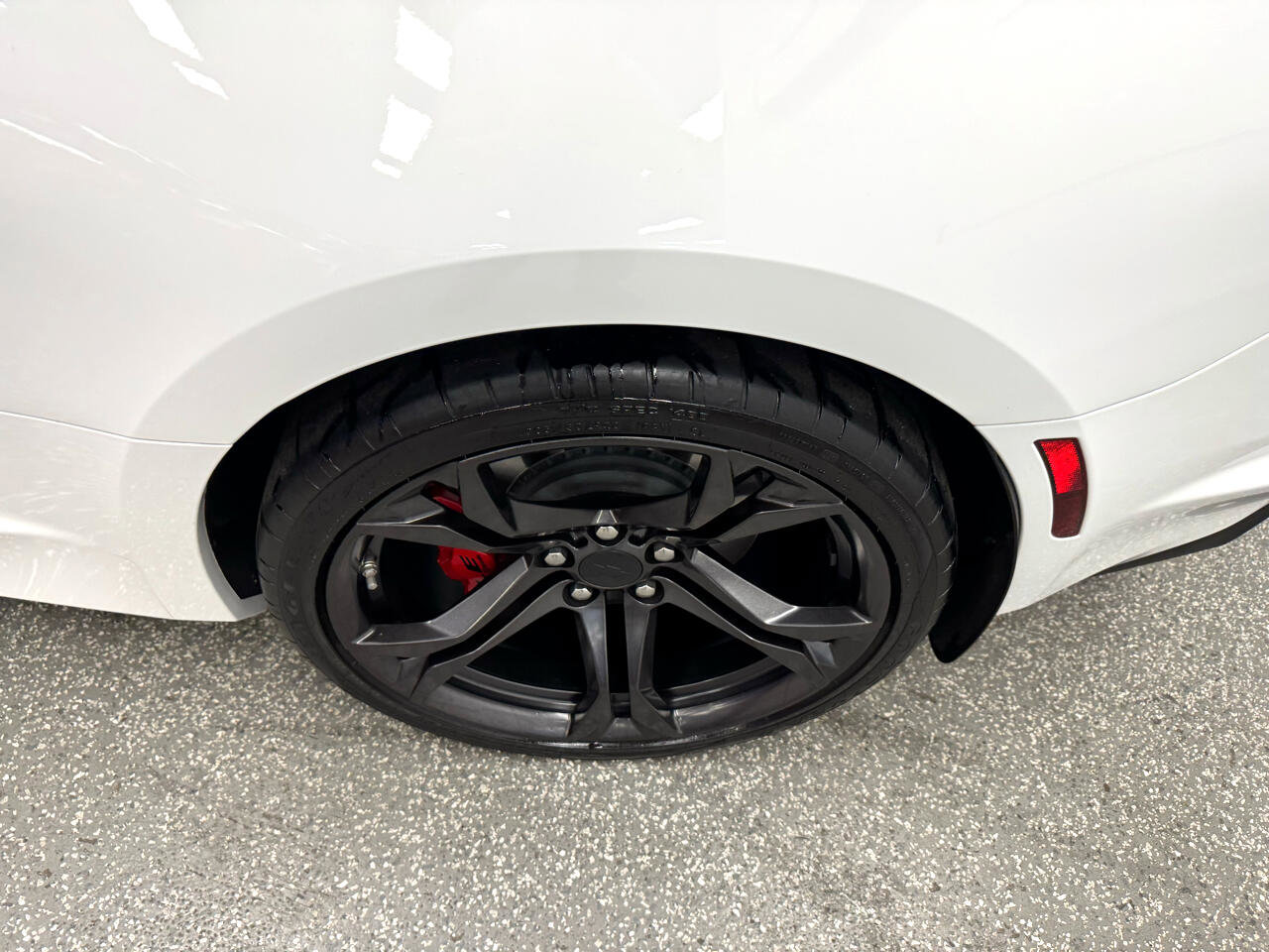 Used 2019 Chevrolet Camaro SS RWD image 27
