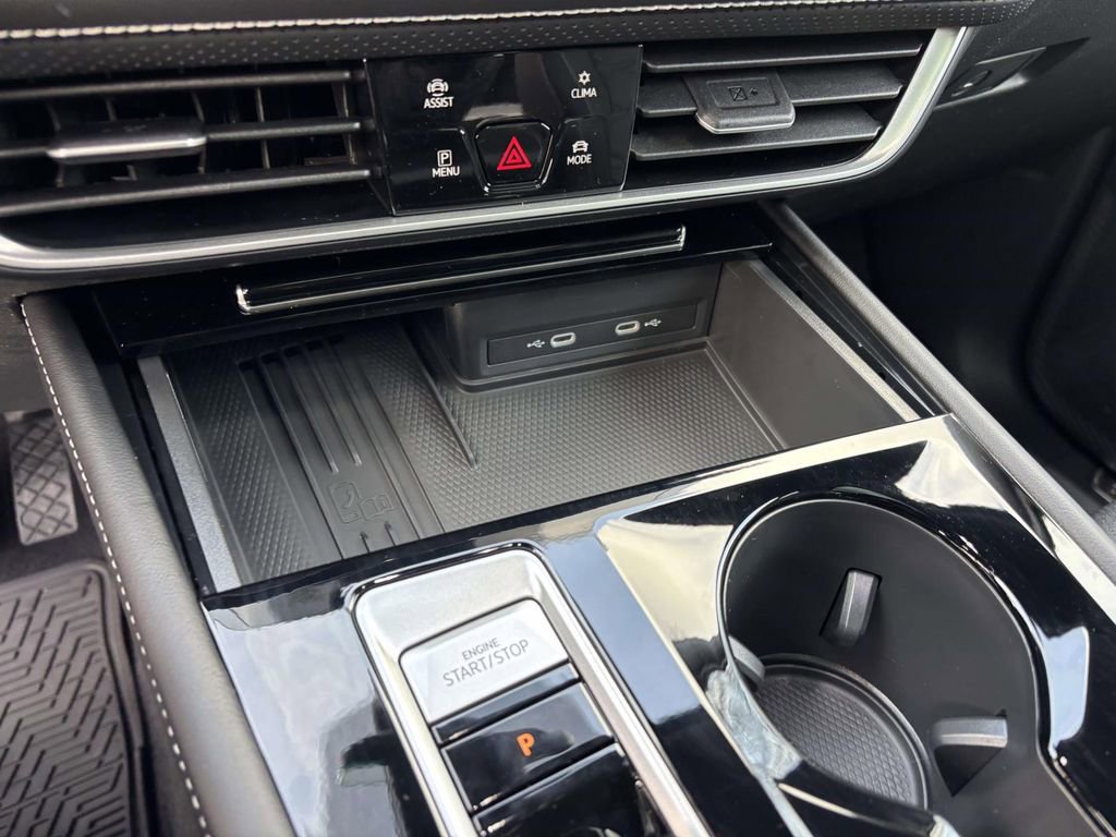 New 2026 Volkswagen Atlas Cross Sport SE image 23