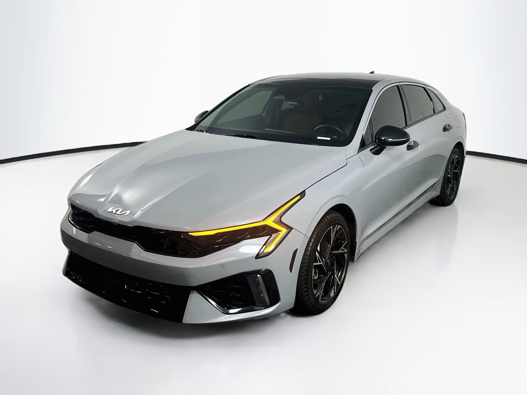 Used 2025 Kia K5 GT-Line w/ GT-Line Premium Package FWD image 3