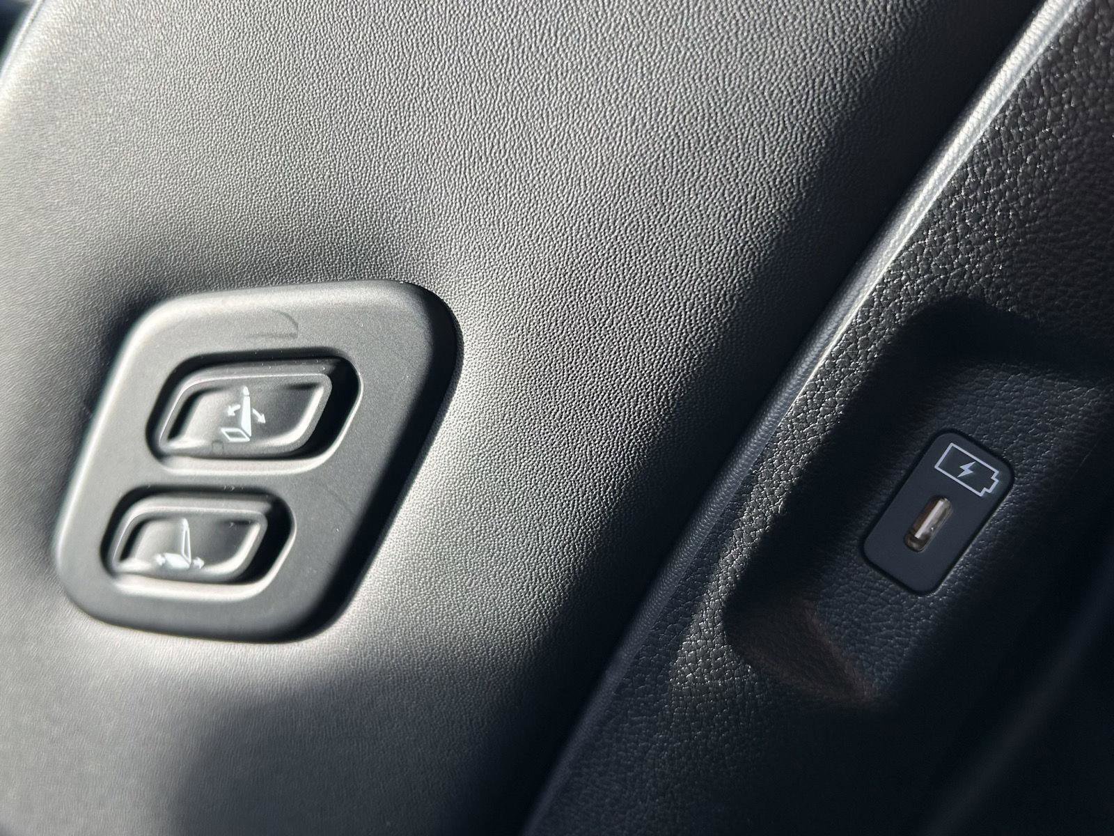 Certified 2024 Hyundai Santa Fe Calligraphy image 18