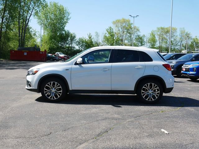 Used 2018 Mitsubishi Outlander Sport ES AWD/4WD image 3
