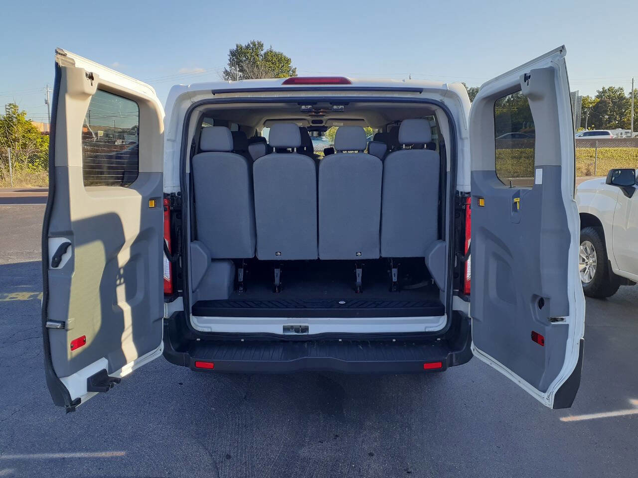 Used 2015 Ford Transit 350 XLT image 20