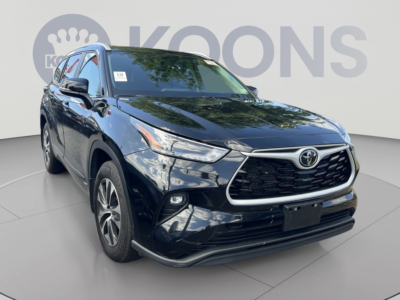 Used 2026 Toyota Highlander XLE w/ Protection Package #3 (TMS) AWD/4WD image 8