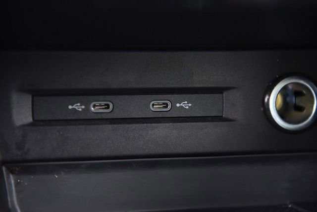 Certified 2023 Volkswagen Taos SE w/ Panoramic Sunroof Package image 16