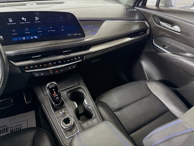 Used 2024 Cadillac XT4 Sport FWD image 22