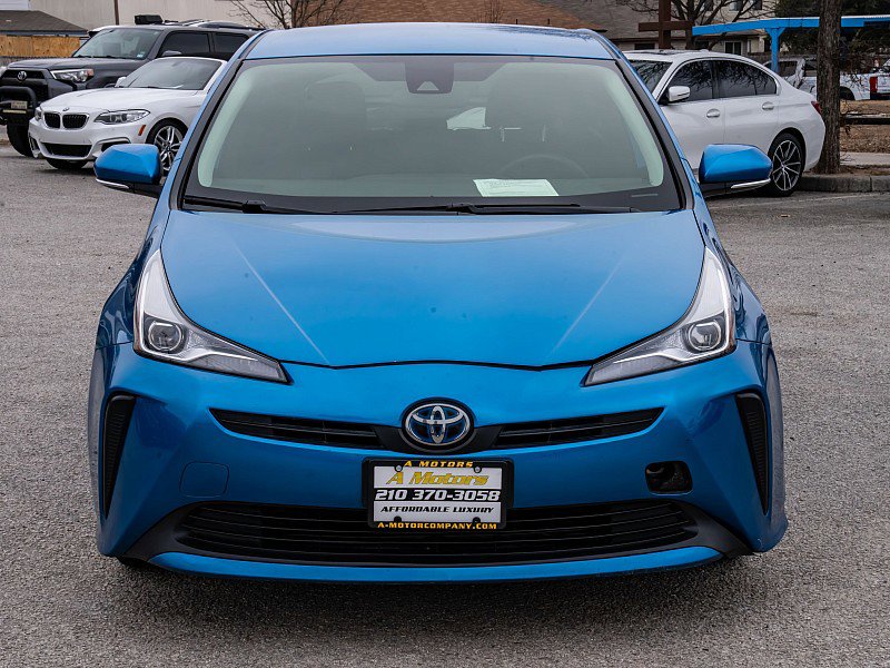 Used 2022 Toyota Prius L Eco FWD image 2