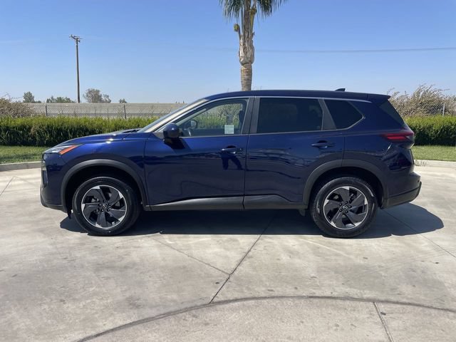 Used 2025 Nissan Rogue SV FWD image 5