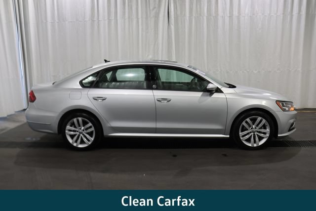 Used 2019 Volkswagen Passat 2.0T Wolfsburg FWD image 2
