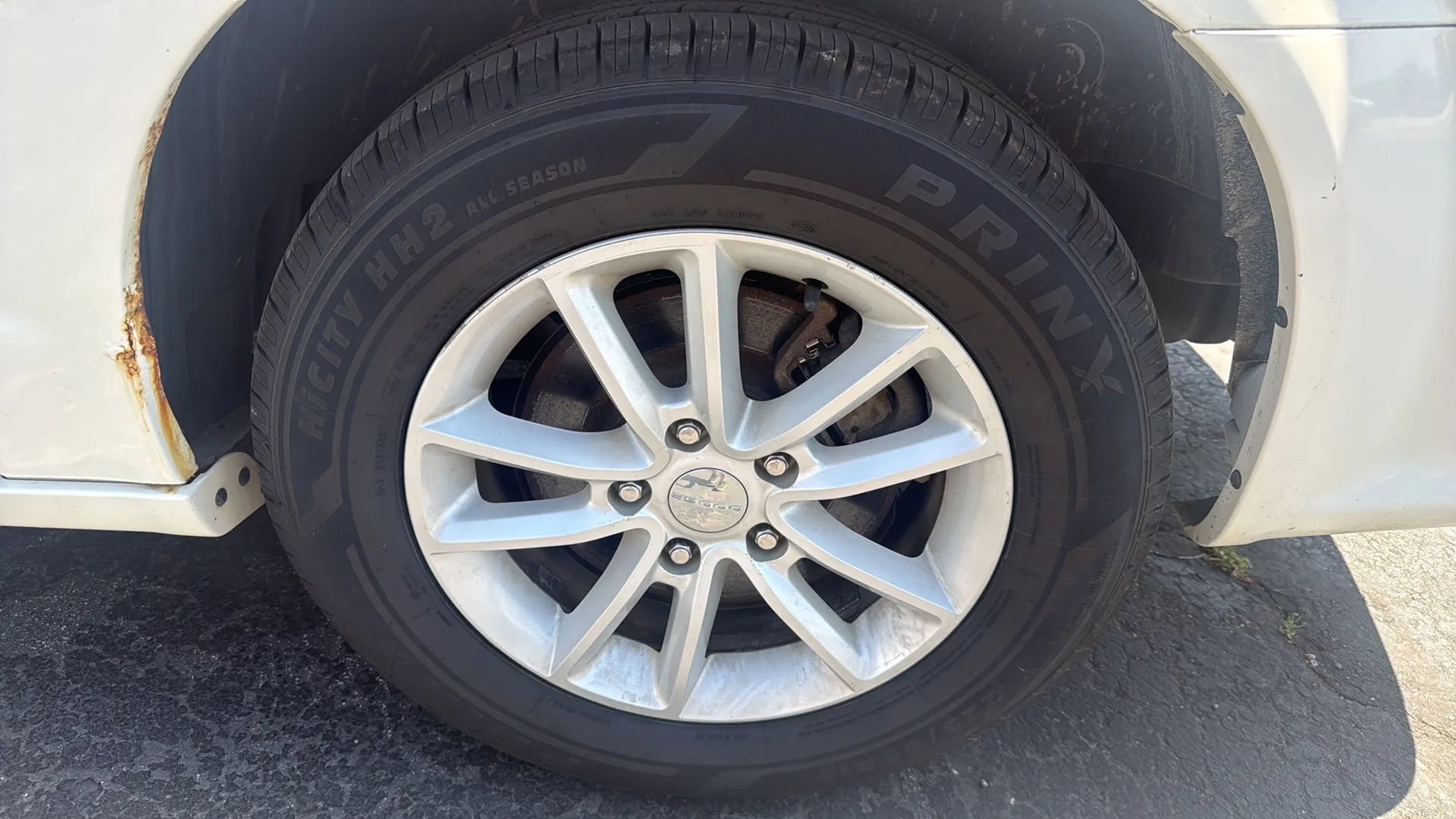 Used 2013 Dodge Grand Caravan SXT FWD image 27