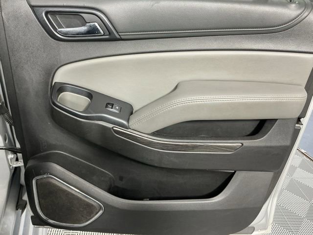 Used 2019 Chevrolet Suburban LT AWD/4WD image 11