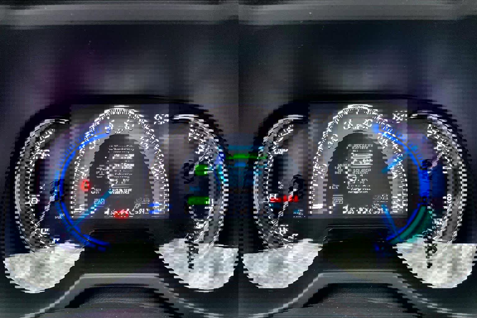 Used 2023 Toyota RAV4 SE image 24