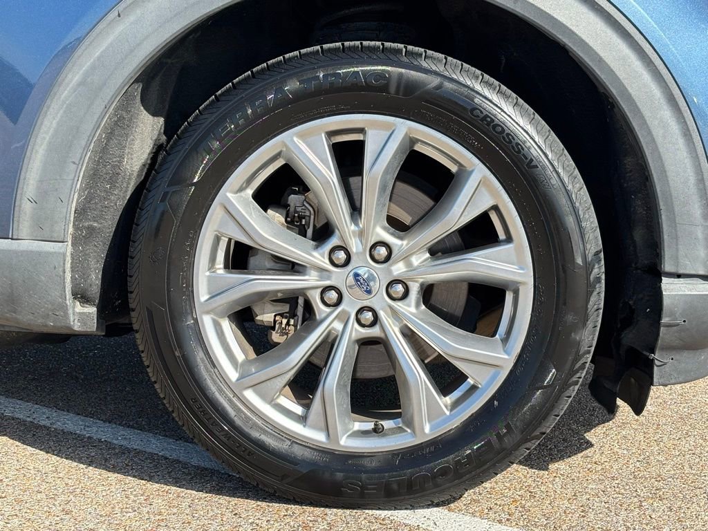 Used 2020 Ford Explorer XLT w/ Equipment Group 202A image 9