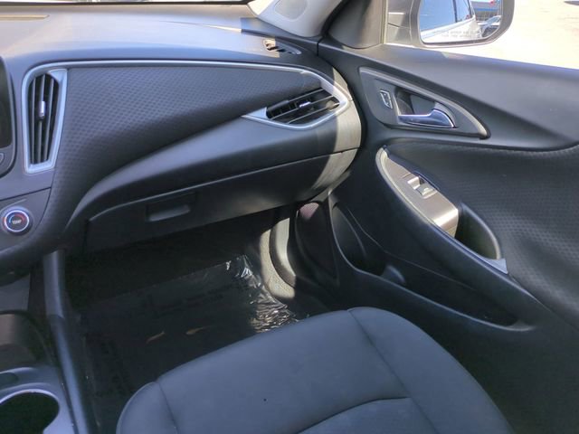 Used 2020 Chevrolet Malibu LS image 18