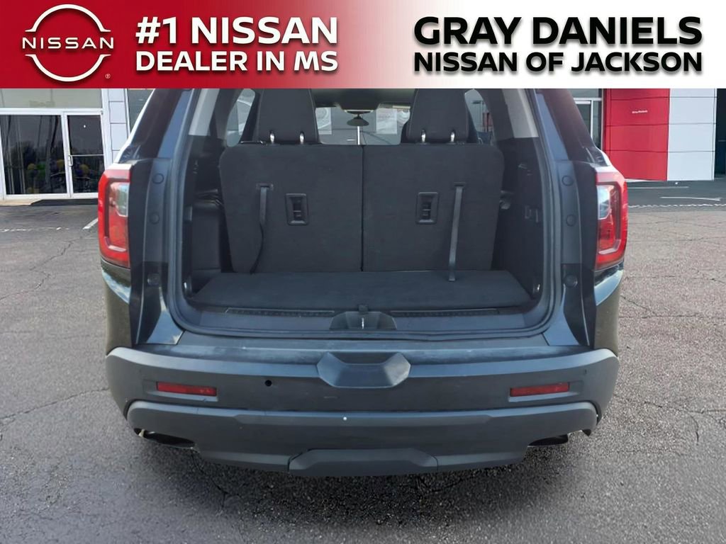 Used 2022 GMC Acadia SLE w/ Driver Convenience Package image 8