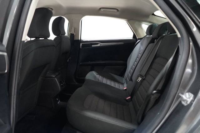 Used 2019 Ford Fusion SE image 28