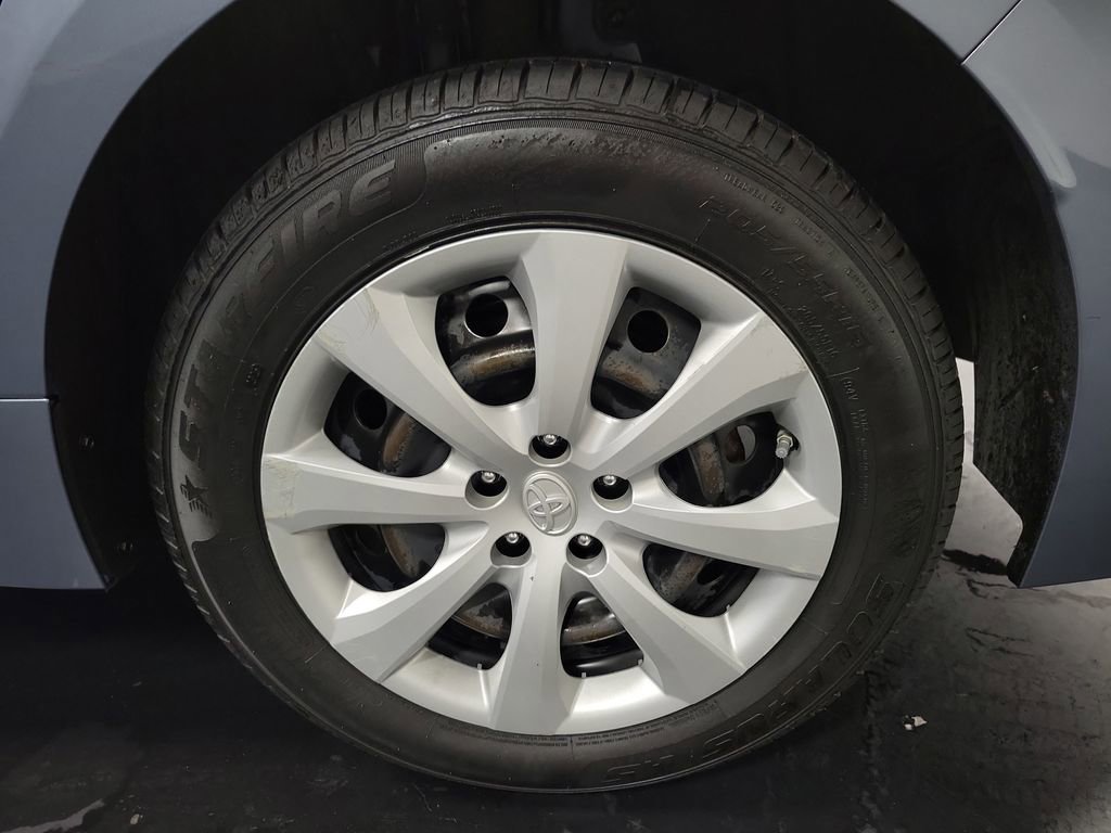Used 2023 Toyota Corolla LE FWD image 10