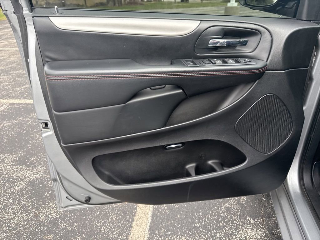 Used 2020 Dodge Grand Caravan GT image 14