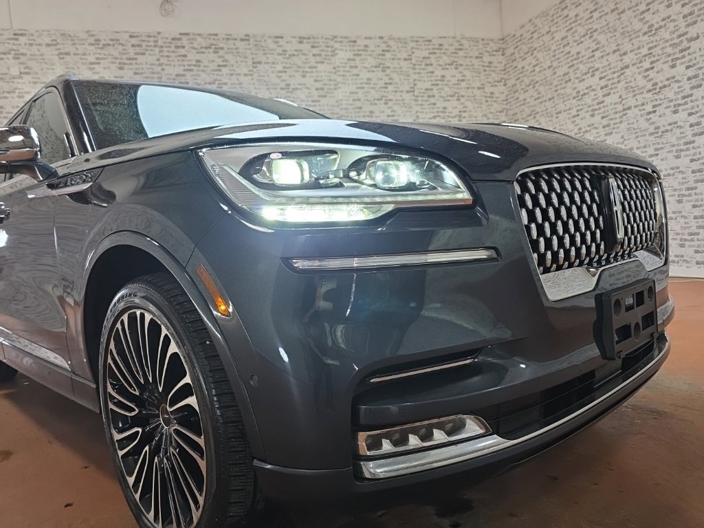 Used 2021 Lincoln Aviator Black Label w/ Dynamic Handling Package image 11