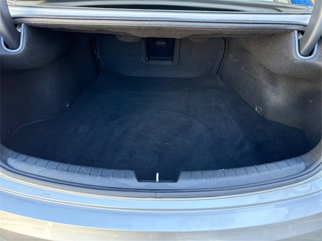 Used 2017 Kia Cadenza Premium image 14