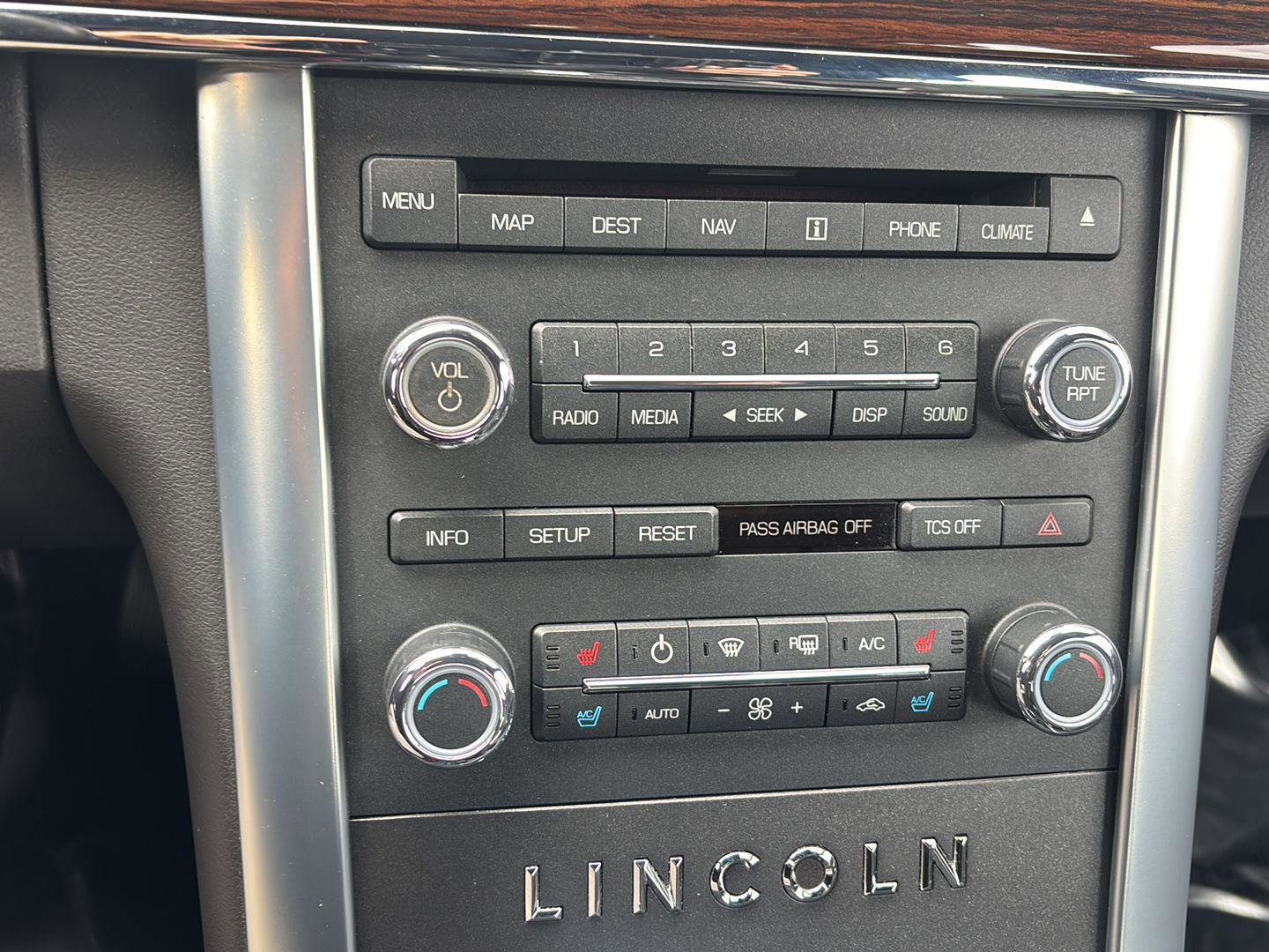Used 2011 Lincoln MKS AWD w/ 102A Rapid Spec Order Code image 33