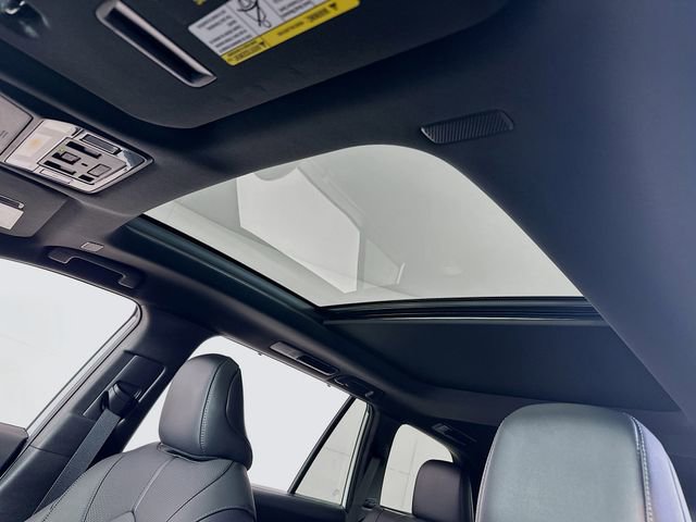 Used 2025 Toyota Grand Highlander AWD Hybrid image 6