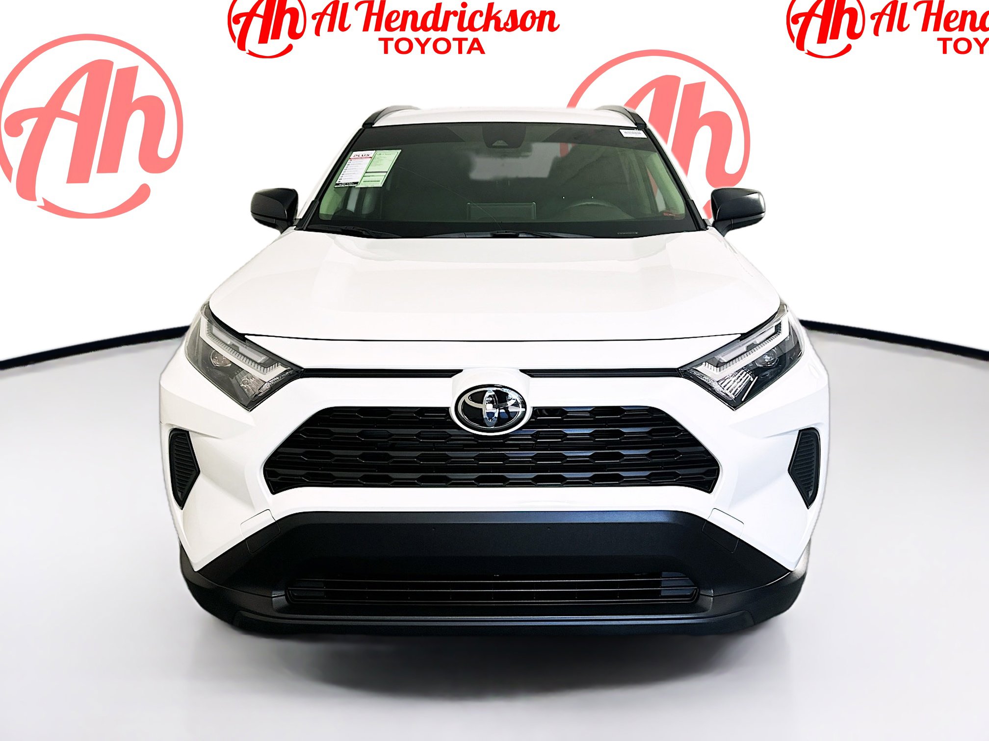Used 2025 Toyota RAV4 LE image 8