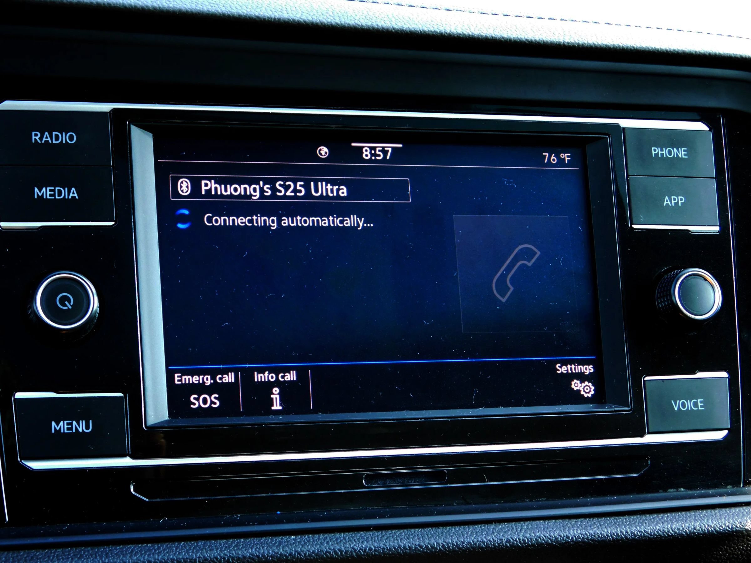 Used 2024 Volkswagen Jetta SE FWD image 18