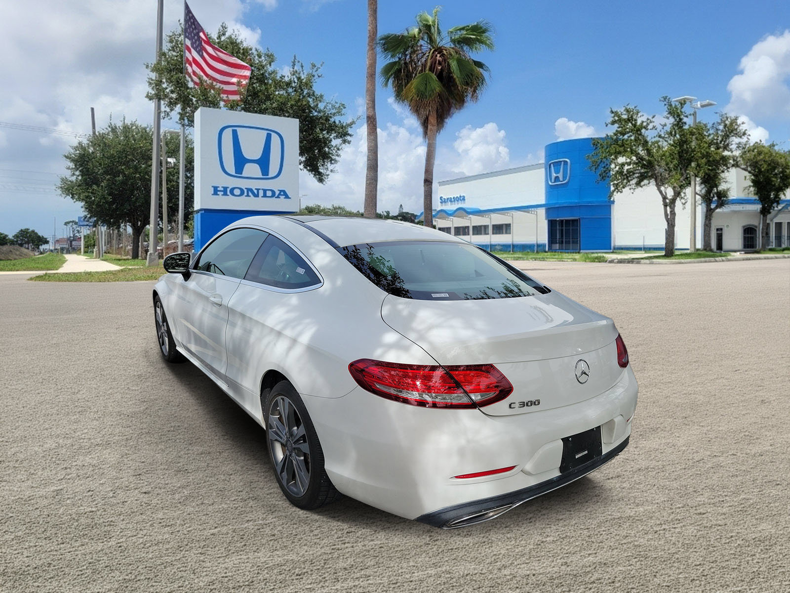 Used 2017 Mercedes-Benz C 300 Coupe image 5
