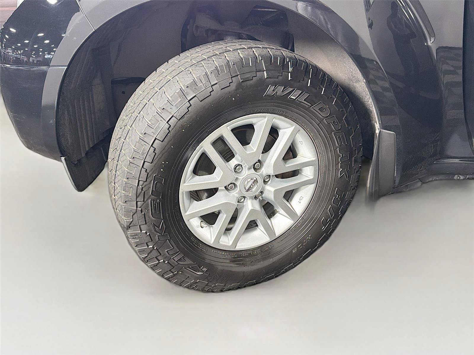 Used 2015 Nissan Frontier SV AWD/4WD image 34