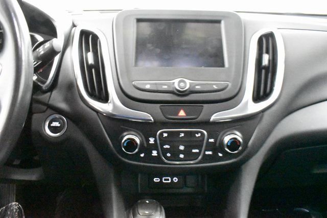 Used 2020 Chevrolet Equinox LT w/ Driver Convenience Package image 19