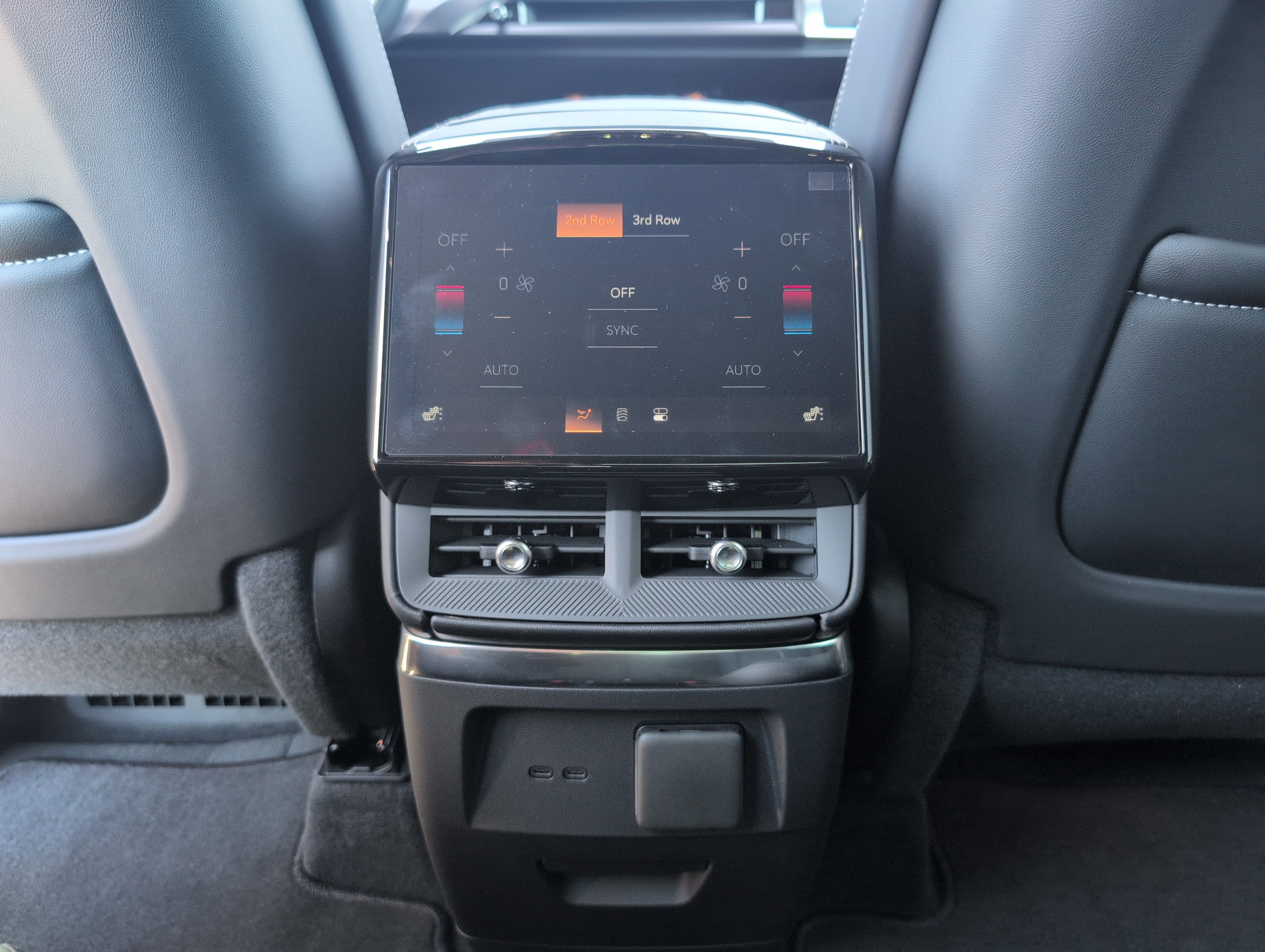 New 2026 Cadillac Vistiq Sport image 25